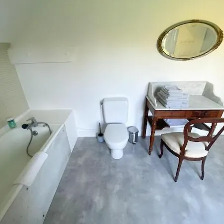 Villa La Maison Louisette, De L'espace Et Du Calme