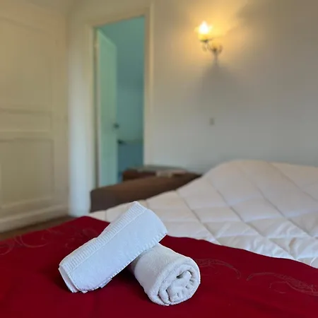 La Maison Louisette, De L'espace Et Du Calme Le Merlerault