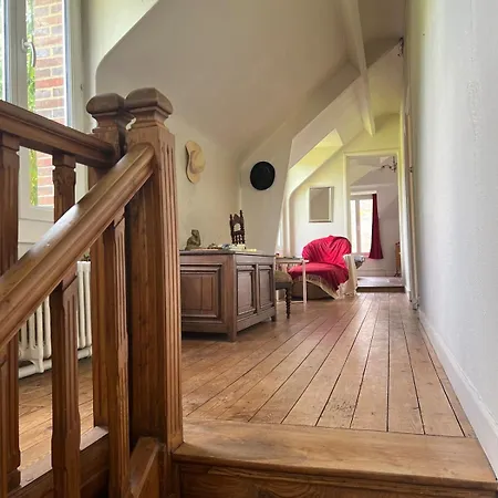 Villa La Maison Louisette, De L'espace Et Du Calme Le Merlerault