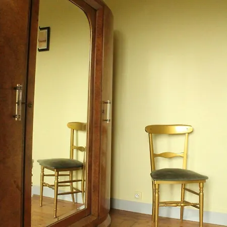 Villa La Maison Louisette, De L'espace Et Du Calme Le Merlerault