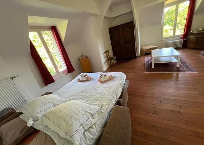 La Maison Louisette, De L'espace Et Du Calme Willa Le Merlerault