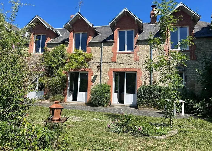 Willa La Maison Louisette, De L'espace Et Du Calme Le Merlerault