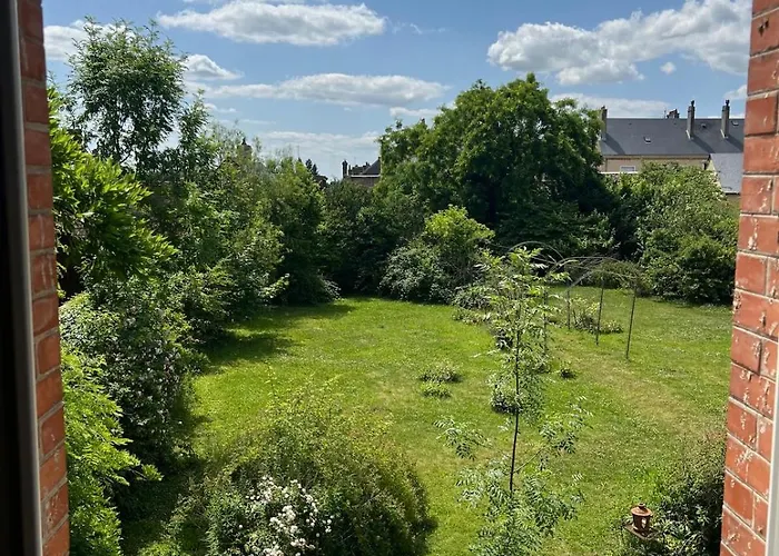 La Maison Louisette, De L'espace Et Du Calme Le Merlerault